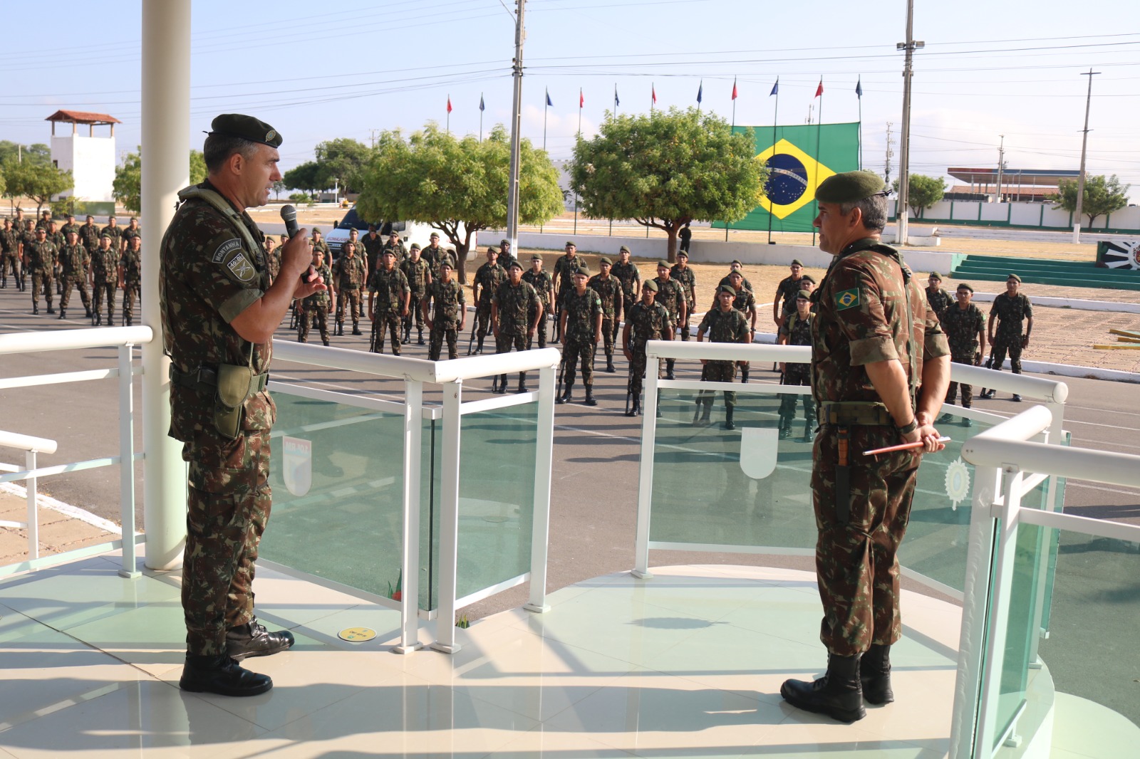 Comando da 10ª Região Militar 40º BI Recebe o a Visita do